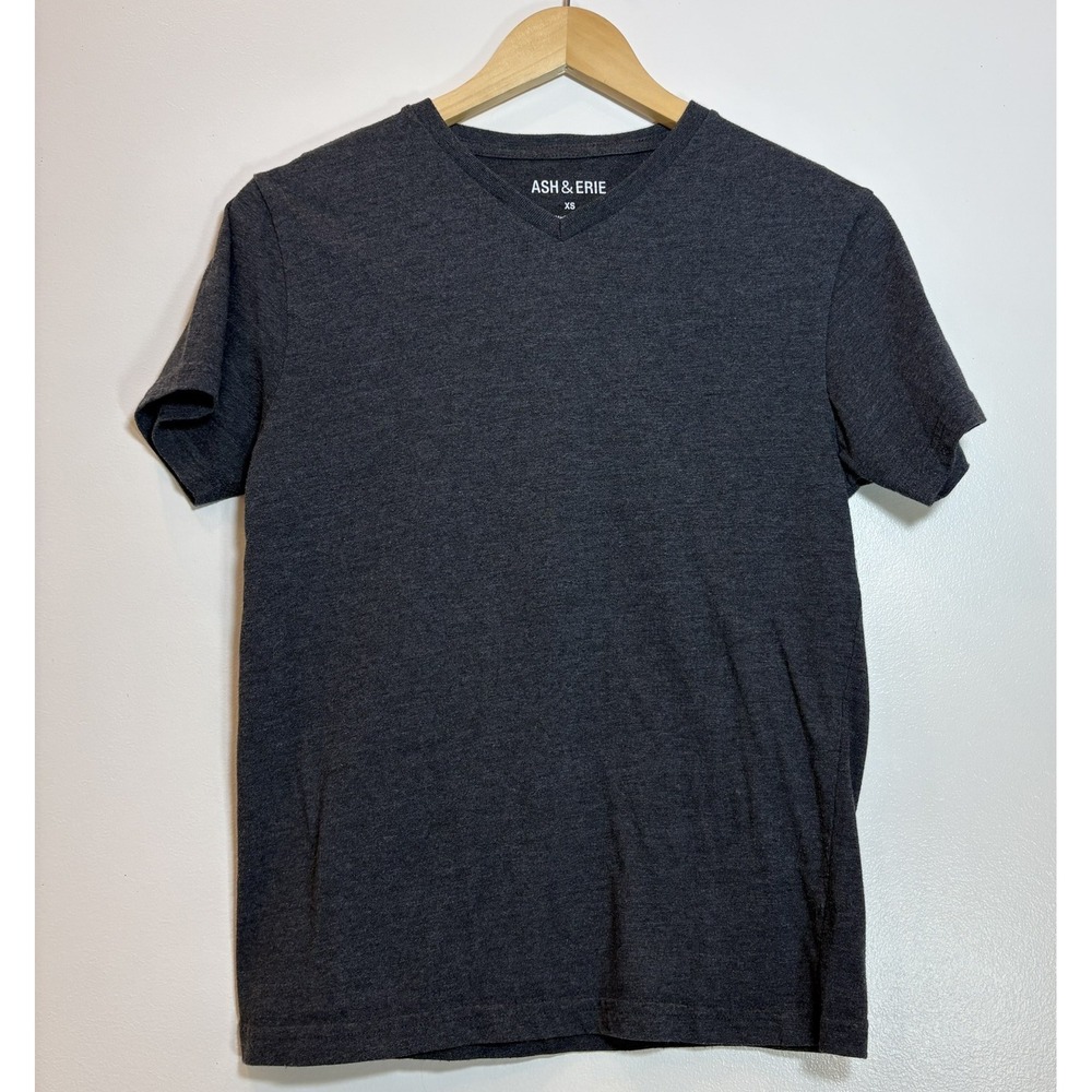 Ash & Erie Men XS V-Neck T-Shirt Charcoal Gray Heather SS Crewneck Casual Preppy